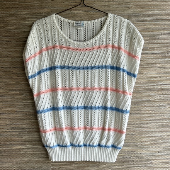 VINTAGE 1980s Pristine White Sleeveless Scoop Neck Sweater / Sweatervest Size M - Picture 1 of 7